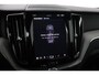 Volvo XC60 T6 Plug-in hybrid Plus Black Edition | Panoramadak | Trekhaak | 360° Camera | ACC | Stoel+Stuurverwarming