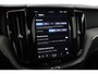 Volvo XC60 T6 Plug-in hybrid Plus Black Edition | Panoramadak | Trekhaak | 360° Camera | ACC | Stoel+Stuurverwarming