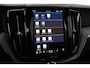 Volvo XC60 T6 Plug-in hybrid Plus Black Edition | Panoramadak | Trekhaak | 360° Camera | ACC | Stoel+Stuurverwarming