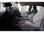 Volkswagen Golf 1.0 eTSI Life Business | Stoelverwarming | Camera | Massage |