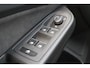 Volkswagen Golf 1.0 eTSI Life Business | Stoelverwarming | Camera | Massage |