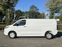 Ford Transit Custom 300 2.0 TDCI L2H1 Trend 136pk/100kW 6-bak | Vol leder | 12'' Sync4 Apple CP, Android Auto | Camera | Laadruimtebescherming | Cruise | etc. etc. DEMO