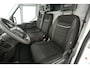 IVECO Daily 35S16V 2.3 352 157PK L2H2 | 3500KG Trekgew. | Automaat | Airco | 3 Zits | Trekhaak | Parkeersens.