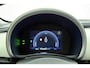 Fiat 600 1.2 Hybrid La Prima | Camera | Lederen bekleding | Stoelverwarming | 18'' lichtmetalen velgen | Elektrische achterklep | LED verlichting | Keyless
