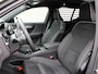 Volvo EX40 Single Motor Extended Range Plus Black Edition Automaat / Panoramadak / Microtech Nubuck interieur / 20" velgen / Privacy Glass