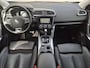 Renault Kadjar 1.3 TCe Edition Automaat / All season banden / Pack R-Link / Voorstoelen verwarmd / Trekhaak 1500 Kg / Navigatie / Camera / Cruise Control / Parkeersensoren / Apple Carplay Android Auto / Climate control / Keyless Entry/Start /