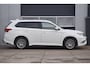 Mitsubishi Outlander 2.4 PHEV Pure+ Leer / Trekhaak / Side skirts