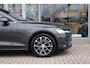 Volvo V60 B3 Business Pro 163pk | Stoelverwarming | Camera | Cruise | Climate | Keyless | Virtual | Trekhaak