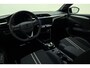 Opel Corsa-e Electric Long Range GS 51 kWh | Navigatie | Stoel & Stuurverwarming | Keyless | SOH 97% | 17" Lichtmetalen velgen | Zwart dak | DAB Radio