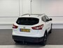 Nissan Qashqai 1.6 N-Connecta | Dealer onderhouden | Trekhaak | Panorama dak |