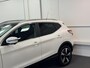 Nissan Qashqai 1.6 N-Connecta | Dealer onderhouden | Trekhaak | Panorama dak |