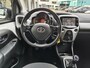 Toyota Aygo 1.0 VVT-i x-play | Navi | Achteruitrijcamera | Airco | Radio