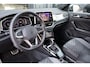 Volkswagen T-Roc 1.5 TSI R-Line 150 pk |Automaat|LED|Navi dmv Apple Carplay|Camera|18inch.