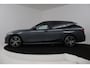 BMW 3-Serie Touring 318i High Executive Edition (PANORAMADAK, TREKHAAK, STOELVERWARMING, CAMERA, NAVIGATIE, PARKEERSENSOREN)