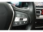BMW 3-Serie Touring 318i High Executive Edition (PANORAMADAK, TREKHAAK, STOELVERWARMING, CAMERA, NAVIGATIE, PARKEERSENSOREN)