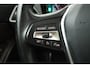 BMW 3-Serie Touring 318i High Executive Edition (PANORAMADAK, TREKHAAK, STOELVERWARMING, CAMERA, NAVIGATIE, PARKEERSENSOREN)
