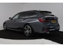 BMW 3-Serie Touring 318i High Executive Edition (PANORAMADAK, TREKHAAK, STOELVERWARMING, CAMERA, NAVIGATIE, PARKEERSENSOREN)