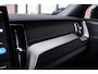 Volvo XC60 2.0 T6 Plug-in AWD Ultra Black Edition Pano ACC HUD 360 H/K 21inch Stuurverw