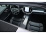 Volvo XC60 2.0 T8 Plug-in hybrid AWD Plus Dark Pano H&K Elec.trekhaak Memory