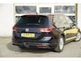 Volkswagen Passat Variant 1.5 TSI 150PK! Automaat Comfort Business BJ2020 | Lmv 16" | Led V+A | Navi | Keyless entry | Pdc | Trekhaak afneembaar | Elek. achterklep | Verwarmde voorruit | Achteruitrijcamera | App-Connect | Climate control | Cruise control | Verwarmde voorstoelen