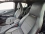 Mercedes-Benz GLA 180 Business Solution AMG AUTOMAAT | Trekhaak | Cruise | Panorama Schuif/kantel Dak | Navigatie | Camera | AMG-styling