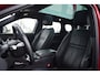 Land Rover Range Rover Evoque 2.0 P200 AWD R-Dynamic | Trekhaak | Pano | Meridian | Leer | Stuurverw.
