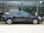 Renault Megane Estate 1.6 Plug-In Hybrid 160 Edition One AUTOMAAT / DEALER OND. / NAVI / CAMERA / PDC 360 / LED / DAKRAILS / PRIV GLASS / STUURV. / STOELV. / CRUISE / APPLE CARPLAY / ANDROID AUTO / DAB / 17'' LMV