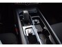 Volvo V60 2.0 B3 Momentum Business | Trekhaak | Apple CarPlay | ACC | Climate