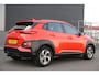 Hyundai Kona 1.6 GDI Hybrid/*Sunset Orange*/Cruise/Carplay/Trekhaak/Autom.