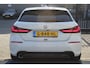 BMW 1-Serie 118i Executive edition NL auto/Panoramadak/Stoelverwarming/Sfeerverlichting/Apple carplay/Achteruitrijcamera/Navigatie/Led dagrijverlichting/Parkeersensoren rondom