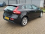 Volvo V40 2.0 T2 Summum | Navigatie | Stoelverwarming | Parkeersensoren Achter | Keyless | Verwarmde Voorruit |