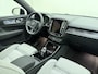 Volvo XC40 Recharge Ultimate / Wool Blend / Panoramadak / Pixel Koplampen / Elektr. Stoelen / Trekhaak / 360 Camera /  Harman&Kardon Audio / Stoel + Stuurw. Verwarming /