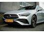 Mercedes-Benz CLA Shooting Brake 250 e 218 pk AMG Line / Pano-Dak/ Distronic/ AMG-line/Keyless/ Widescreen/ Stoel/Stuur.verw/ Head-Up/ Sfeerverl./ 19''LMV