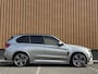 BMW X5 M | 576 PK! | Maxton | Carbon | 21" Lichtmetaal | Leder | Elektrische Trekhaak | Camera | Lane Assist | Dodehoeksensor | Harman & Kardon | Head-Up Display | Sfeerverlichting |