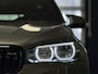 BMW X5 M | 576 PK! | Maxton | Carbon | 21" Lichtmetaal | Leder | Elektrische Trekhaak | Camera | Lane Assist | Dodehoeksensor | Harman & Kardon | Head-Up Display | Sfeerverlichting |