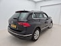 Volkswagen Tiguan 1.5 TSI Life Business 130 PK| Origineel Nederlands | 1e Eigenaar | Navigatie | Achterklep Elektrisch | Stoelverwarming | Stuurwielverwarming | Climatronic | Parkeersensoren Voor & Achter