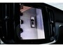 Volvo V60 2.0 T6 Plug-in hybrid AWD Ultra Dark | Elektrisch glazen panorama-dak | Elektrisch verstelbare bestuurders- en bijrijdersstoel met geheugen | Dodehoek detectie met correctie | Pilot assist & adaptieve cruise control | Rondomzicht camera | Head-up display | Extra getint glas | Nappa lederen/ Open grid textiel bekleding | Google services | Apple Carplay & Android Auto | Voorstoelen & stuurwiel verwarmd | Keyless Entry & Drive |