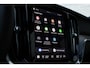 Volvo V60 2.0 T6 Plug-in hybrid AWD Ultra Dark | Elektrisch glazen panorama-dak | Elektrisch verstelbare bestuurders- en bijrijdersstoel met geheugen | Dodehoek detectie met correctie | Pilot assist & adaptieve cruise control | Rondomzicht camera | Head-up display | Extra getint glas | Nappa lederen/ Open grid textiel bekleding | Google services | Apple Carplay & Android Auto | Voorstoelen & stuurwiel verwarmd | Keyless Entry & Drive |