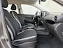 Hyundai i10 1.0 Comfort Smart / Navigatie Apple Carplay & Android Auto / Dealer Onderhouden / Stoel Verwarming / Stuurwiel Verwarming / Airco / Elektr. Ramen / DAB / Two Tone /