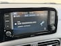 Hyundai i10 1.0 Comfort Smart / Navigatie Apple Carplay & Android Auto / Dealer Onderhouden / Stoel Verwarming / Stuurwiel Verwarming / Airco / Elektr. Ramen / DAB / Two Tone /