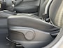 Hyundai i10 1.0 Comfort Smart / Navigatie Apple Carplay & Android Auto / Dealer Onderhouden / Stoel Verwarming / Stuurwiel Verwarming / Airco / Elektr. Ramen / DAB / Two Tone /