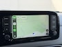 Hyundai i10 1.0 Comfort Smart / Navigatie Apple Carplay & Android Auto / Dealer Onderhouden / Stoel Verwarming / Stuurwiel Verwarming / Airco / Elektr. Ramen / DAB / Two Tone /