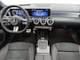 Mercedes-Benz A-klasse 250 e Business Solution AMG | AMG Line Plus pakket | Trekhaak | 360° camera | Smartphone-integratie | Panoramaschuifdak | MULTIBEAM LED | Head-up display | 19 inch AMG velgen | Augmented Reality navigatie |