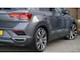 Volkswagen T-Roc 1.5 TSI 150pk R-Line & Sport Pano.dak Virtual 19inch Suzuka LED Adaptive Cruise *NL auto* 83610km!