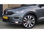 Volkswagen T-Roc 1.5 TSI 150pk R-Line & Sport Pano.dak Virtual 19inch Suzuka LED Adaptive Cruise *NL auto* 83610km!