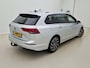 Volkswagen Golf Variant 1.0 eTSI Life Business 110 PK| Origineel Nederlands | Dealeronderhouden | Trekhaak | Navigatie | Artvelours | Achteruitrijcamera | Elektrische Bestuurderstoel Met Geheugen | Stoelverwarming