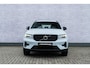 Volvo XC40 2.0 B4 Plus Dark | Trekhaak | Achteruitrijcamera | Harman Kardon Audio | Adaptive Cruise Control | Stoel-/Stuurverwarming | Elektrisch Verstelbare Bestuurdersstoel |