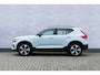 Volvo XC40 2.0 B4 Plus Dark | Trekhaak | Achteruitrijcamera | Harman Kardon Audio | Adaptive Cruise Control | Stoel-/Stuurverwarming | Elektrisch Verstelbare Bestuurdersstoel |