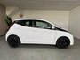 Toyota Aygo 1.0 VVT-i Black&White X-play Airco, Cruise control, Camera achteruitrijden.