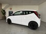 Toyota Aygo 1.0 VVT-i Black&White X-play Airco, Cruise control, Camera achteruitrijden.